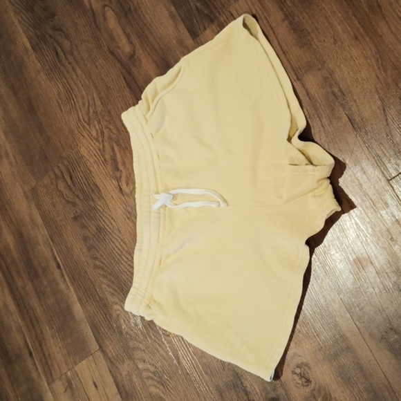 Tularosa Retro Yellow High Waisted Fitted Sweats Shorts A39 - Picture 1 of 6